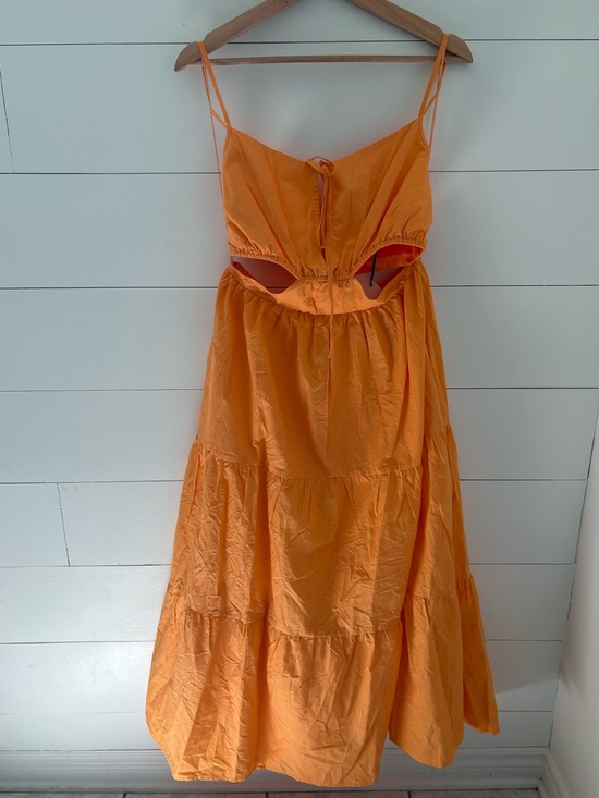 Finders Keepers Dresses & Skirts - Finders Keepers Kiki Midi Dress